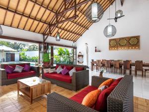 Villa Candi Kecil Tujuh by Villa Finder