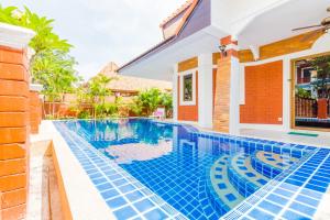 GARDEN VILLA - PATTAYA HOLIDAY HOUSE WALKING STREET 4 bedrooms