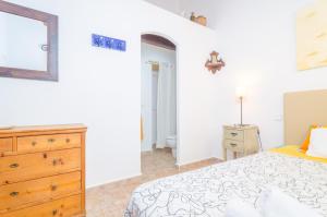 Three-Bedroom Villa room in Ses Velletes
