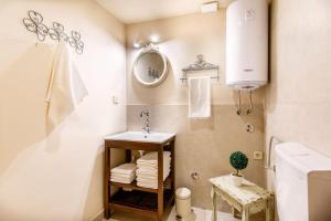 House "ANNO 1881"-center of Split