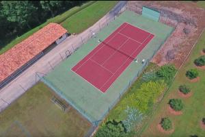 Chalets Chalet BIRON - Piscine & Tennis - Gites de Poubille : photos des chambres
