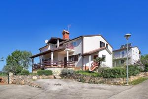 EVA house with apartment