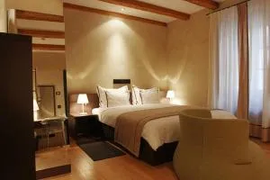 Heritage Hotel Kukuriku - 奥斯尼卡