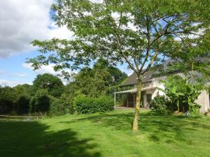 B&B / Chambres d'hotes La Ferme de l'isle et sa Roulotte : photos des chambres