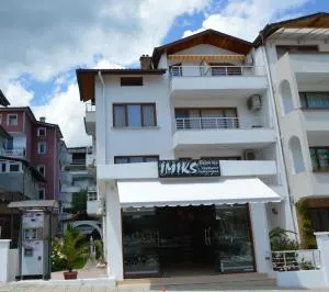 Семейна къща “Вълчеви” - Kiten