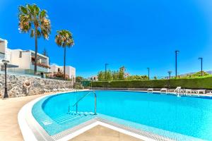 Las Americas Two Bedroom with Amazing Pool, Costa Adeje