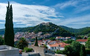 Kings Landing - Hvar