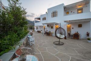 Irini pension Sifnos Greece