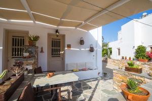 Irini pension Sifnos Greece