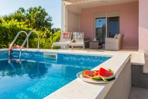 Villa Sweet Home Marija With Heated Pool