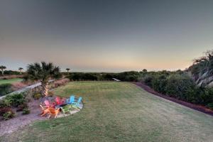 Seven-Bedroom Holiday Home room in 3100 Palm Boulevard