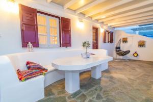 Foulis House at "Porto Vlastos"