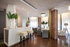 Hotel Imperial Palace