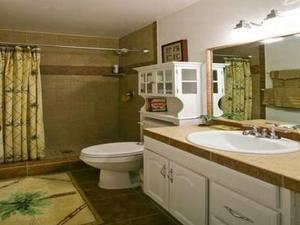 Apartment room in Chilled Coconut Kihei