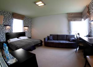Triple Room room in Hotton Hotel