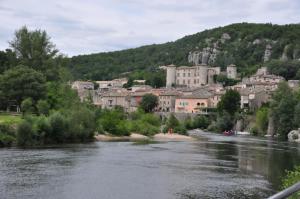 Campings Les rives d'Auzon : photos des chambres