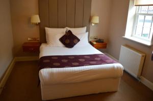 Double Room room in Cliff Hotel