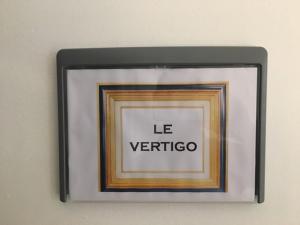 Appartements Le Vertigo hypercentre les halles donjon wifi linge de pressing : photos des chambres