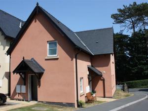 Cozy Apartment in Saundersfoot near Beach