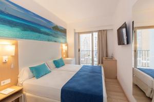 Twin Room with Balcony room in whala!beach