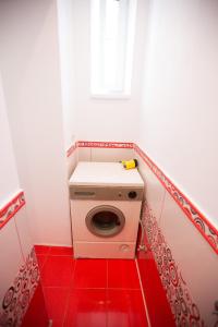 Квартира біля залізничного вокзалу вулиця Залізнична 10 до 5 гостей