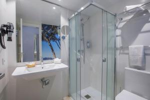 Twin Room with Balcony (3 Adults) room in whala!beach