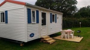 Chalets Puy Rond Camping : photos des chambres