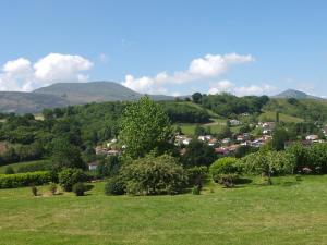 Appartements BaskoParadis I Eco-Gites I Calme I Vue I Anes I Jardin I Montagne I Nature : photos des chambres