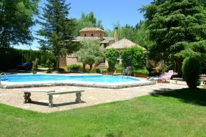 Chalet rural en La Mancha con jardin y piscina privados - Tomelloso