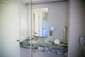 Suite room in Hotel São Bento da Porta Aberta