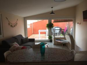Appartements La tropezienne, Duplex 73 m2, 100 m du port, climatisation, grande terrasse : photos des chambres