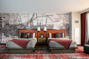 Queen Room with Two Queen Beds room in Bobby Hotel