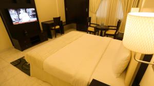 Remas Hotel Suites - Al Khoudh, Seeb, Muscat