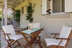 Tesys Studios and Apartments, by ZanteWize