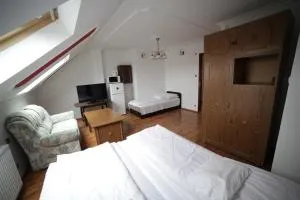 Eged Vendégház - 上塔尔卡尼