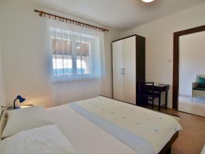 Apartmani Roza Lopar
