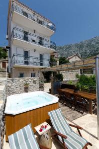 Four-Bedroom Holiday Home room in House Jasna