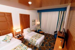 Standard Twin Room room in Best Western Plus Pearl Creek