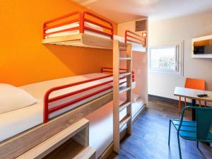 Hotels hotelF1 Villeneuve Loubet : photos des chambres