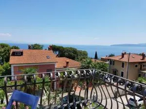 Villa Niki Rezine - Ловран