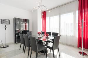 Luxury duplex- 7 minutes from the beach