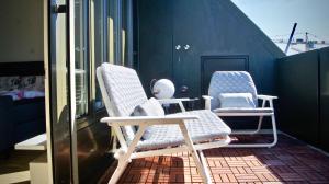 In Swiss Home - Barfüsserplatz BAR street Apartment