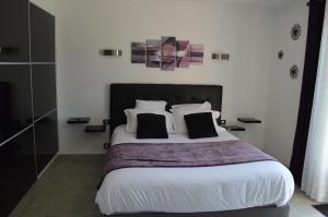B&B / Chambres d'hotes Villa La Terre Des Lauriers : photos des chambres