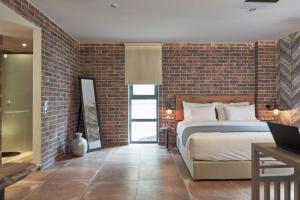  Urban Suite room in 18 Micon Str.