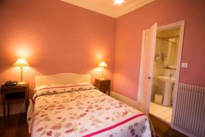 Hotels Hotel La Villa Fleurie : photos des chambres