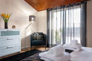 Feeltheland Ria Residence