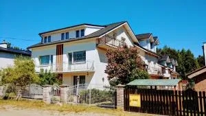 DELFIN Wynajem Pokoi - Ostrowo