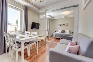 Lion Apartments Costa Brava Studio