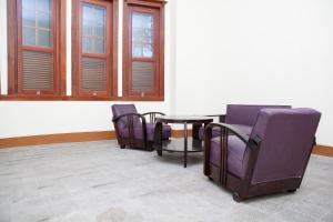 RedDoorz Plus near Pasundan University