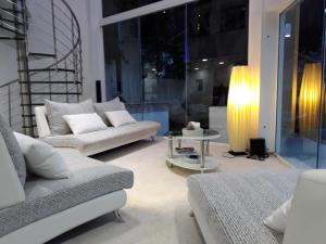 Sunshine Ocean Sea View